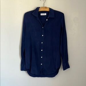 Everlane Blue Silk Button Down Shirt. Size 2
